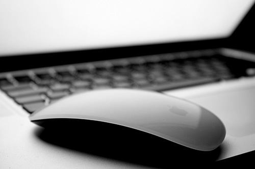 Macbook with Magic Mouse Macbook with Magic Mouse